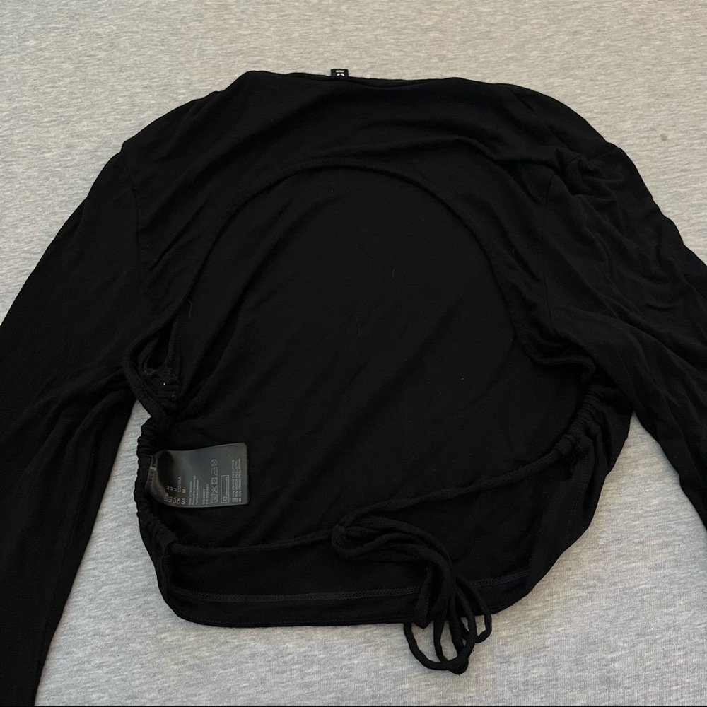 Backless Long Sleeve - Picture 2 of 2